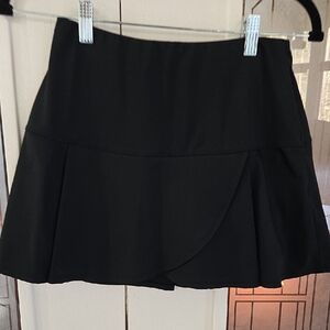 Tail Black Skort with Seam Detail